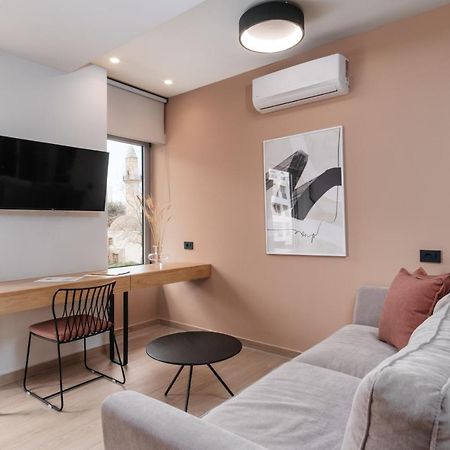 The City Hotel & Suites (Adults Only) 罗希姆诺 外观 照片