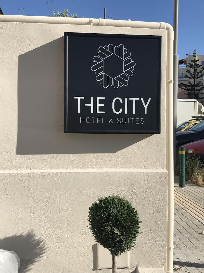 The City Hotel & Suites (Adults Only) 罗希姆诺 外观 照片