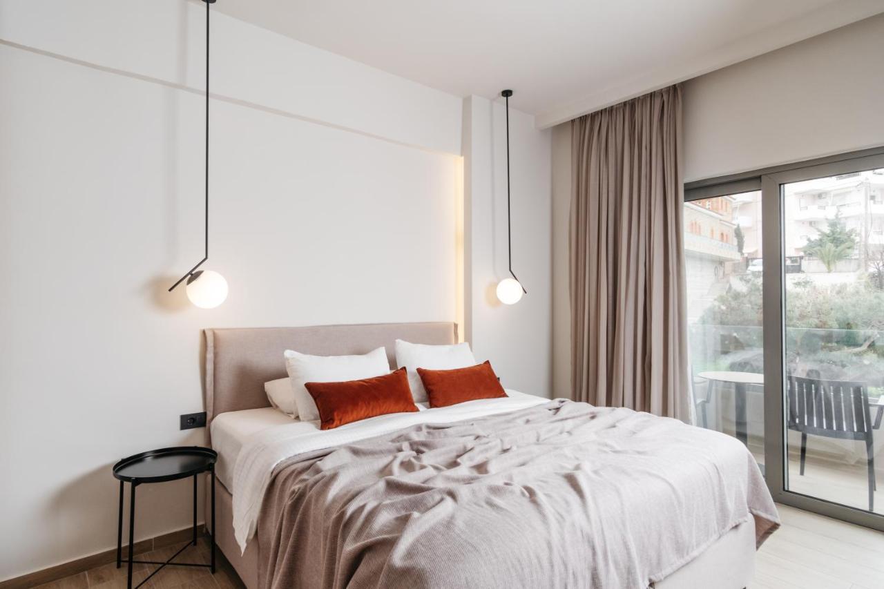 The City Hotel & Suites (Adults Only) 罗希姆诺 外观 照片