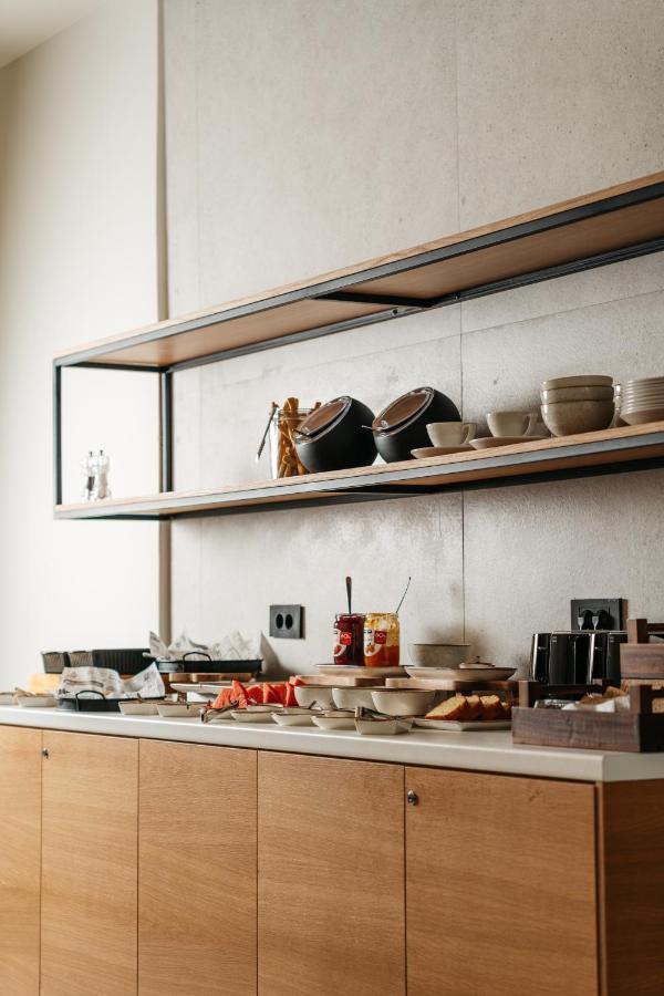 The City Hotel & Suites (Adults Only) 罗希姆诺 外观 照片